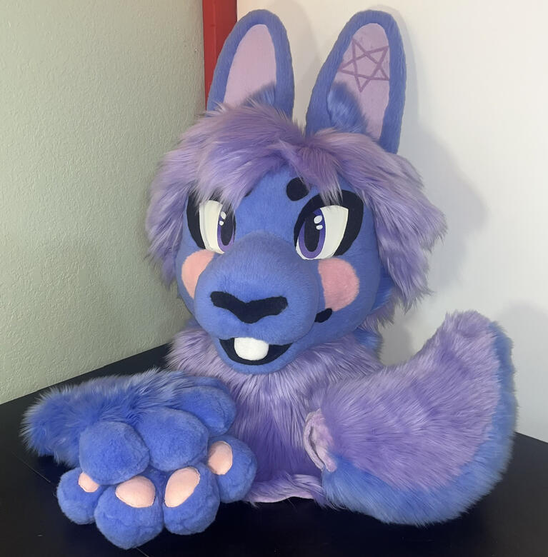 gleam the bunny. Mini-partial commission, 2023